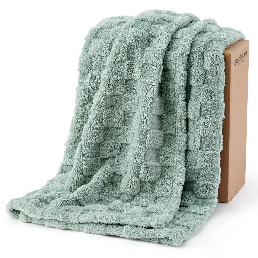 Bedsure Checkered Fleece Throw Blanket,Cute Home Decor,Sage Green,50"×60"