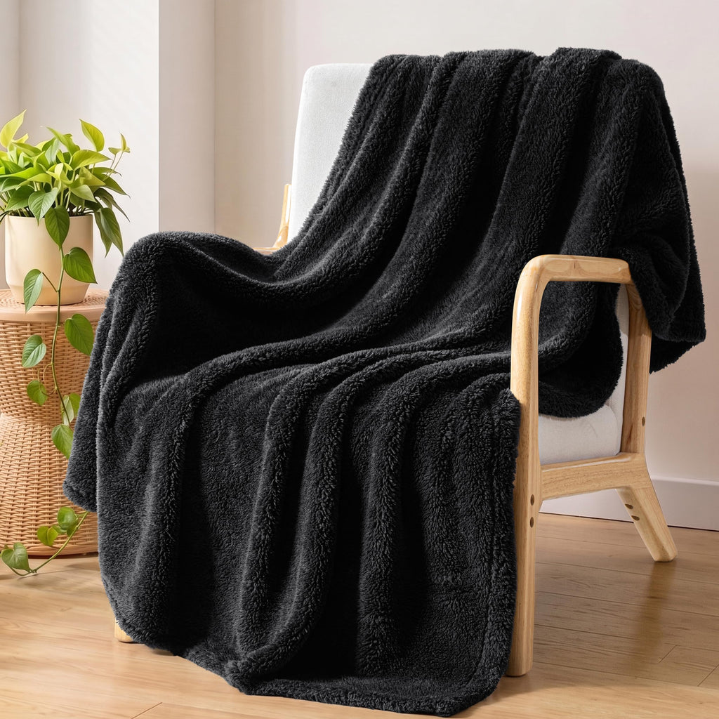 Exclusivo Mezcla Soft Plush Fleece Throw Blanket for Couch Camel