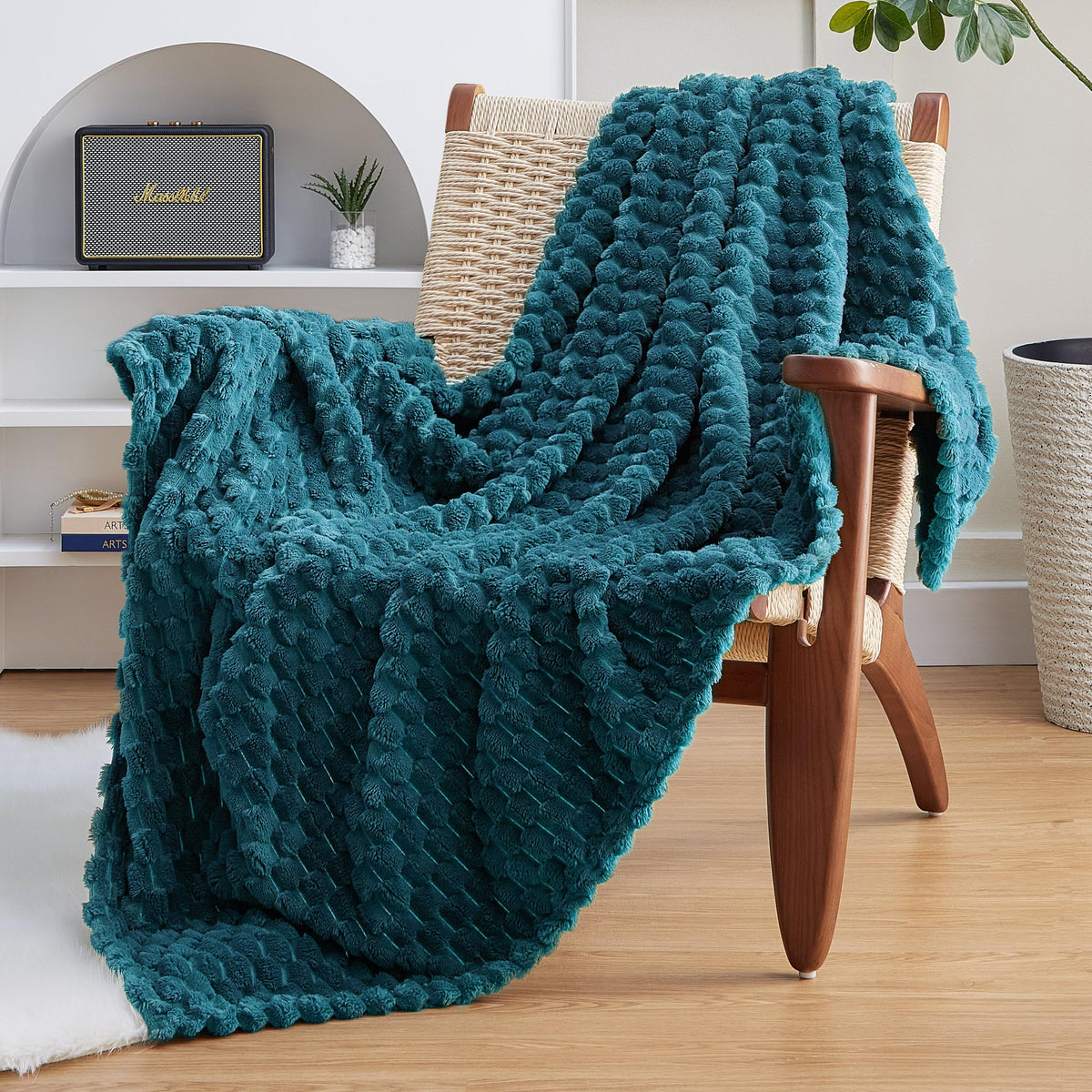 EXQ Home Turtle Shell Throw Blanket Beige for Couch Gentle Soft Fleece