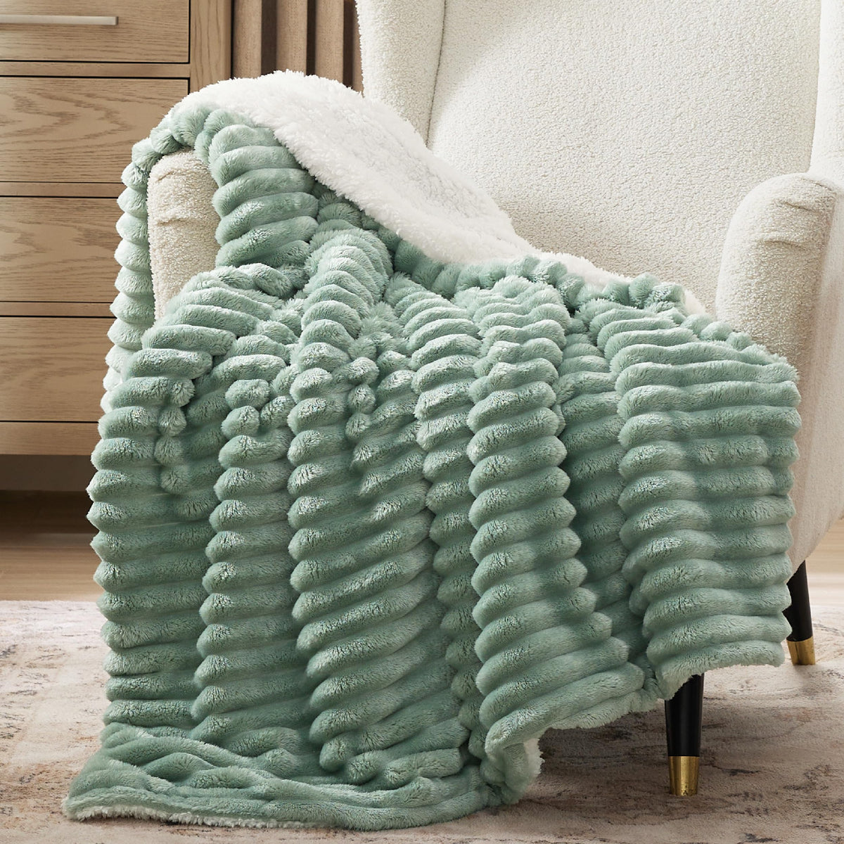 Bedsure Soft Sherpa Blanket Fluffy Throw Gift Beige 50"x60"