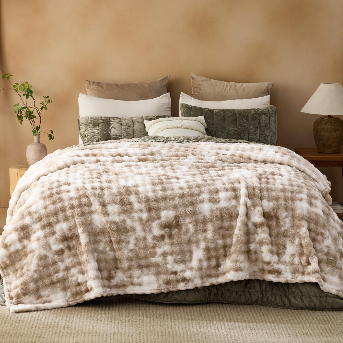 Bedsure Cloud Bubble Blanket, Soft Cozy Throw, Off White, 50"×60"