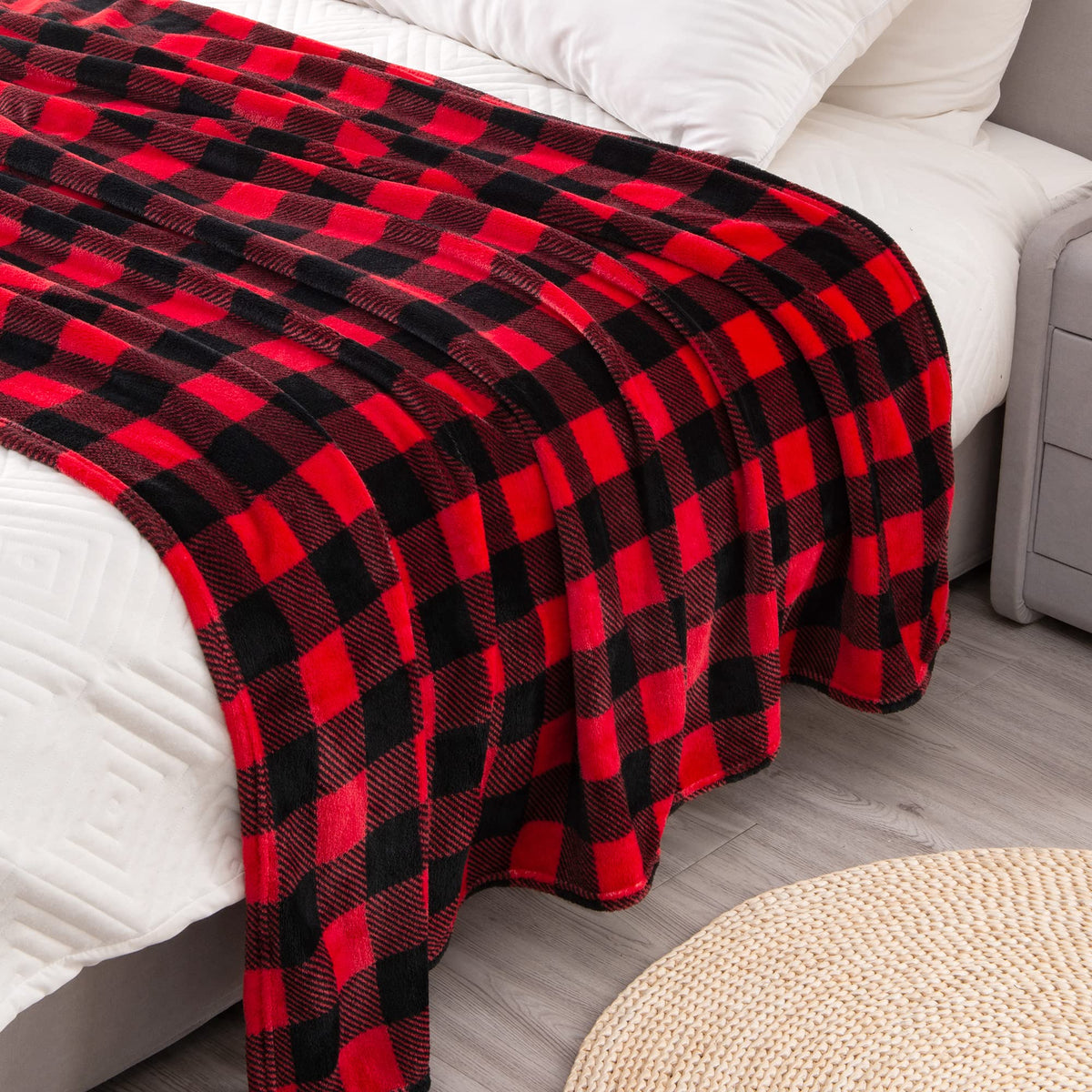 BEDELITE Buffalo Plaid Flannel Fleece Throw Blanket for Couch
