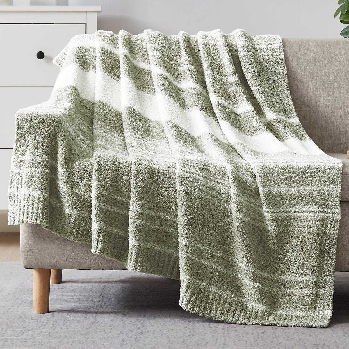 WRENSONGE Soft Checkered Throw Blanket for Couch-Cozy Warm Knitted Blankets