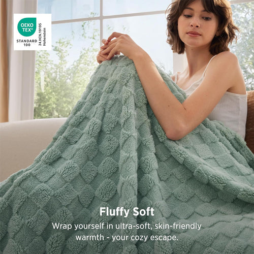 Bedsure Checkered Fleece Throw Blanket,Cute Home Decor,Sage Green,50"×60"