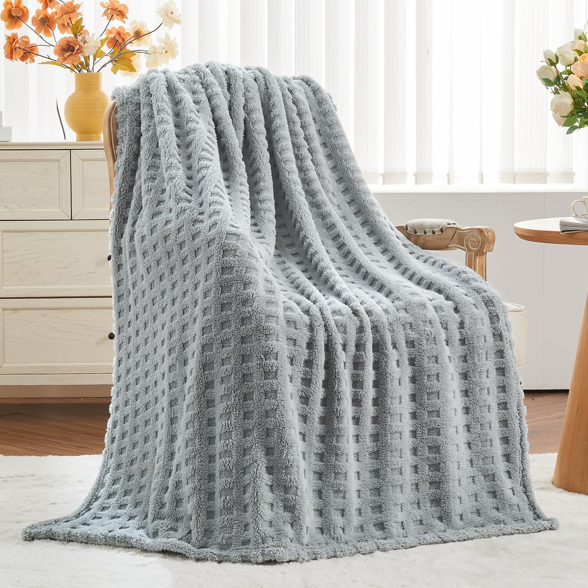 NEWCOSPLAY 3D Checkered Flannel Throw Blanket, Ivory Checkered, 50"x70"
