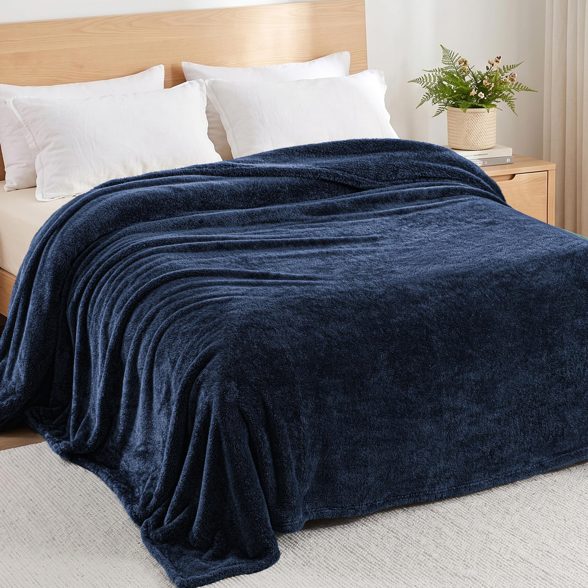 Exclusivo Mezcla Fuzzy Large Fleece Throw Blanket for Couch, Dusty Pink