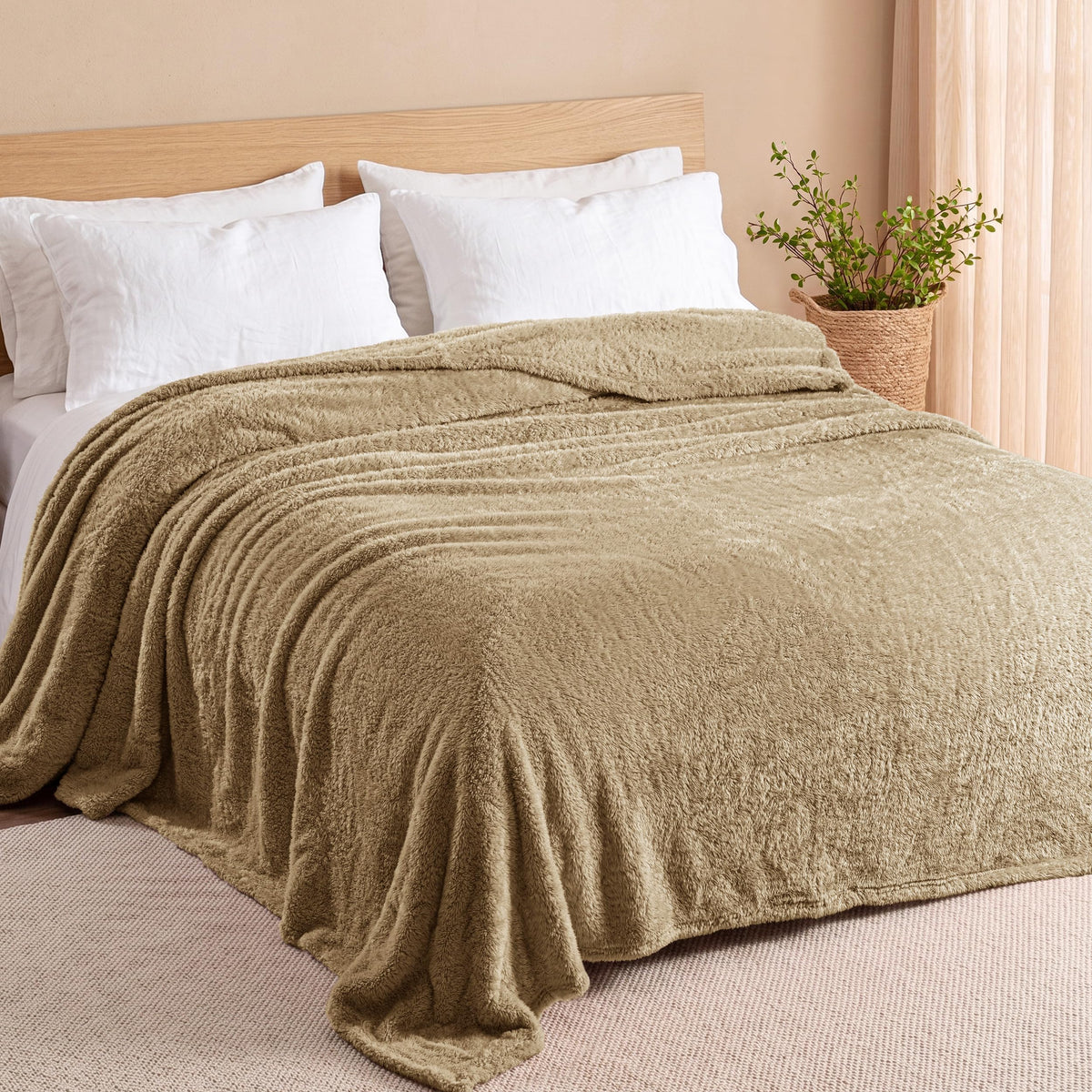 Exclusivo Mezcla Fuzzy Large Fleece Throw Blanket for Couch, Dusty Pink